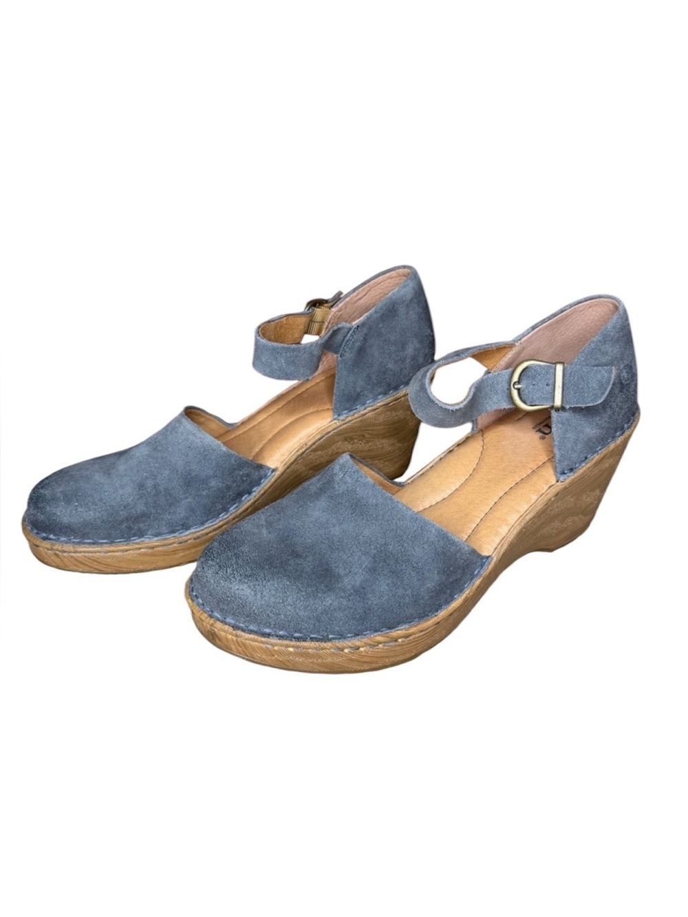 NWOT Born Nellie leather wedges